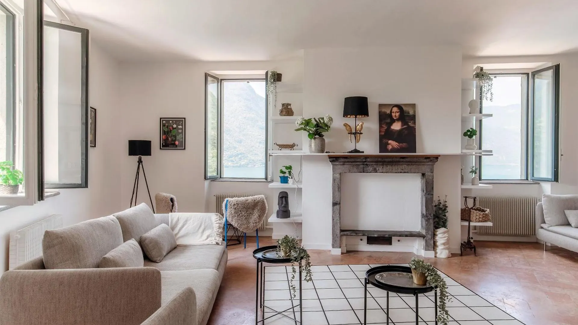 Silken Escape - By Myhomeincomo Nesso 0*,  Italie