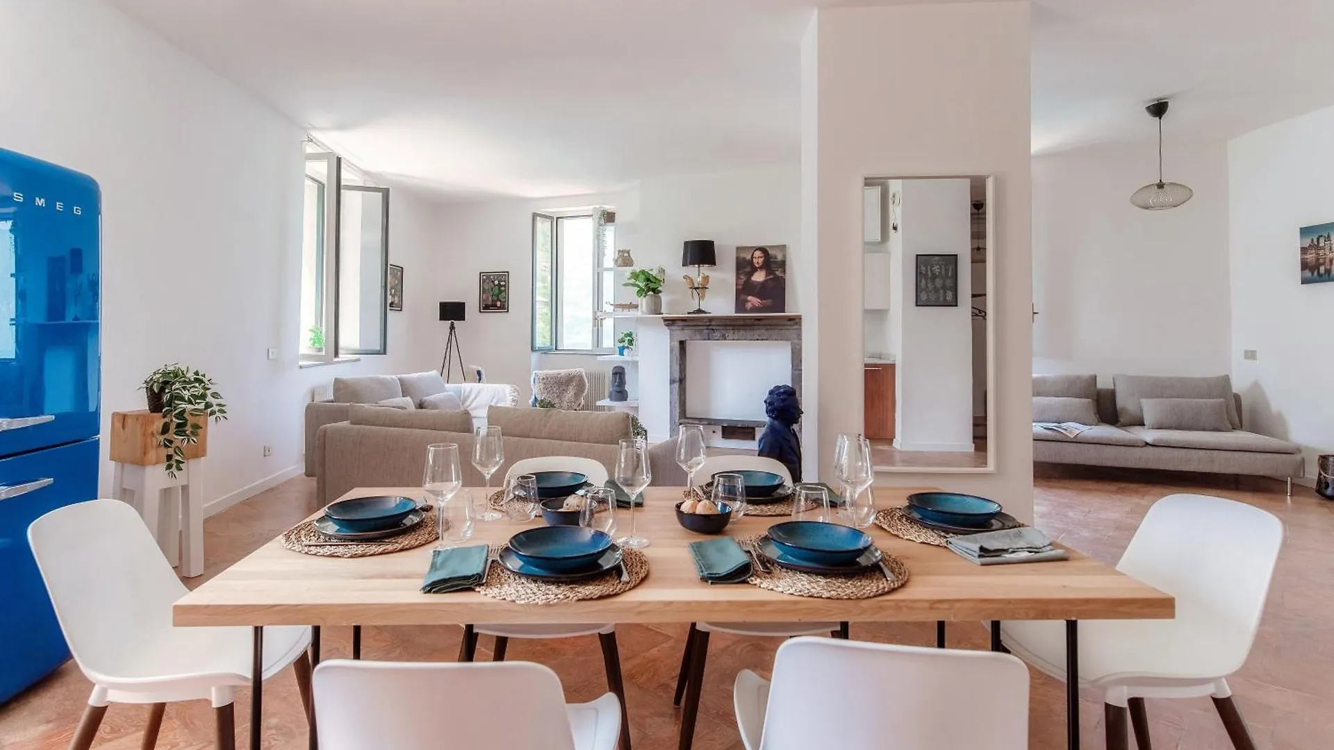 Silken Escape - By Myhomeincomo Nesso